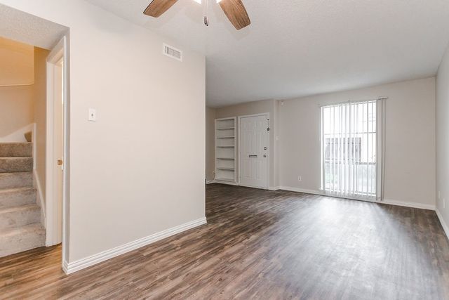 9808 Valley Meadow Place, Dallas, TX 75220