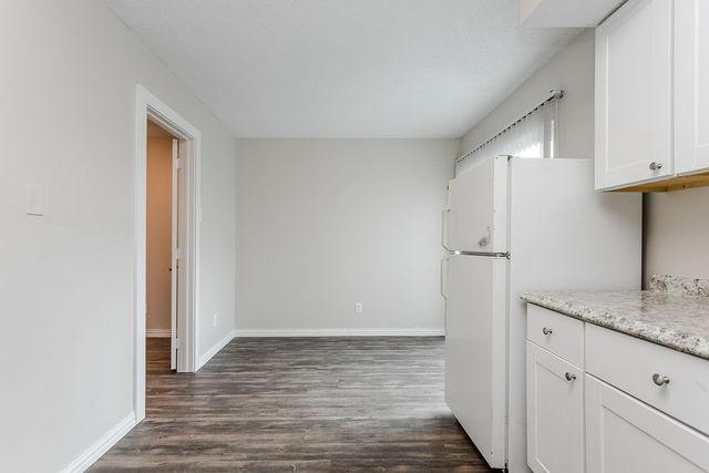 9808 Valley Meadow Place, Dallas, TX 75220