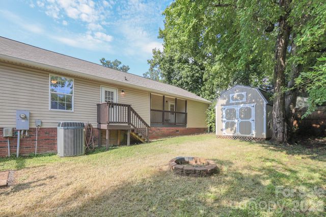 2171 Brantley Creek Drive, Kannapolis, NC 28083