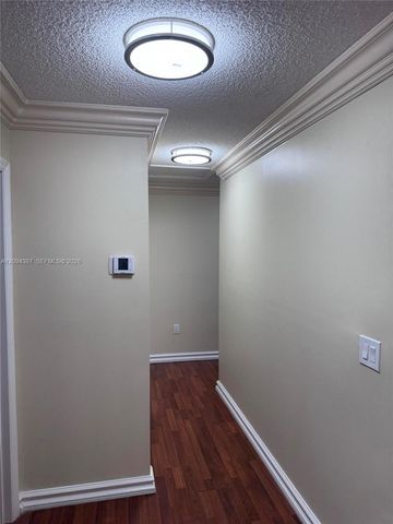 83 Gables Boulevard, Weston, FL 33326