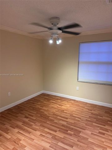 83 Gables Boulevard, Weston, FL 33326