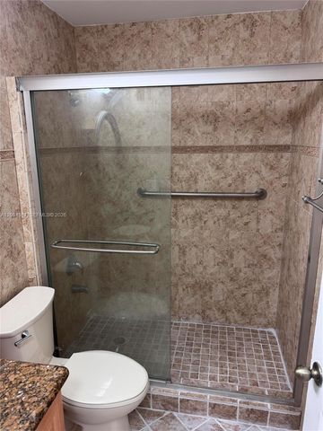 83 Gables Boulevard, Weston, FL 33326