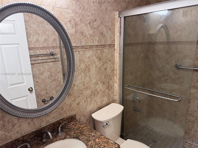 83 Gables Boulevard, Weston, FL 33326