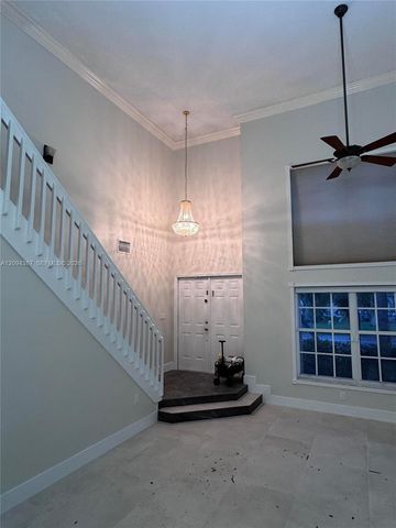 83 Gables Boulevard, Weston, FL 33326