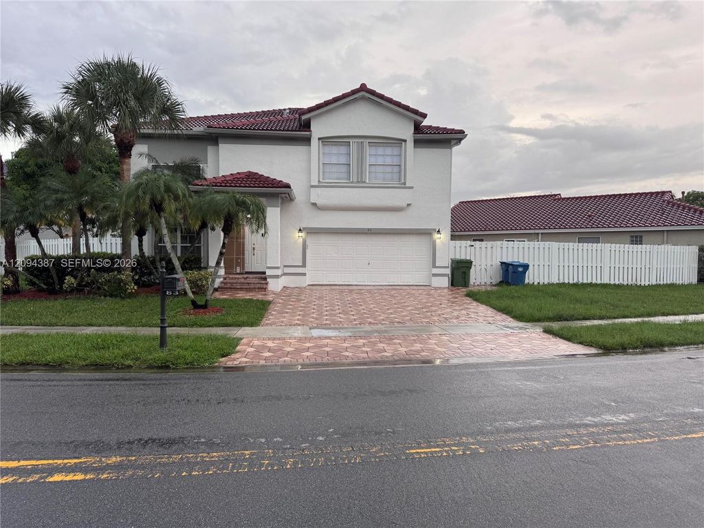 83 Gables Boulevard, Weston, FL 33326