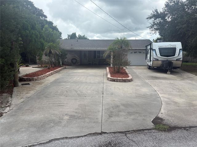 3690 DALE COURT, Mount Dora, FL 32757