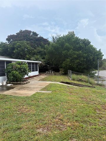 3690 DALE COURT, Mount Dora, FL 32757