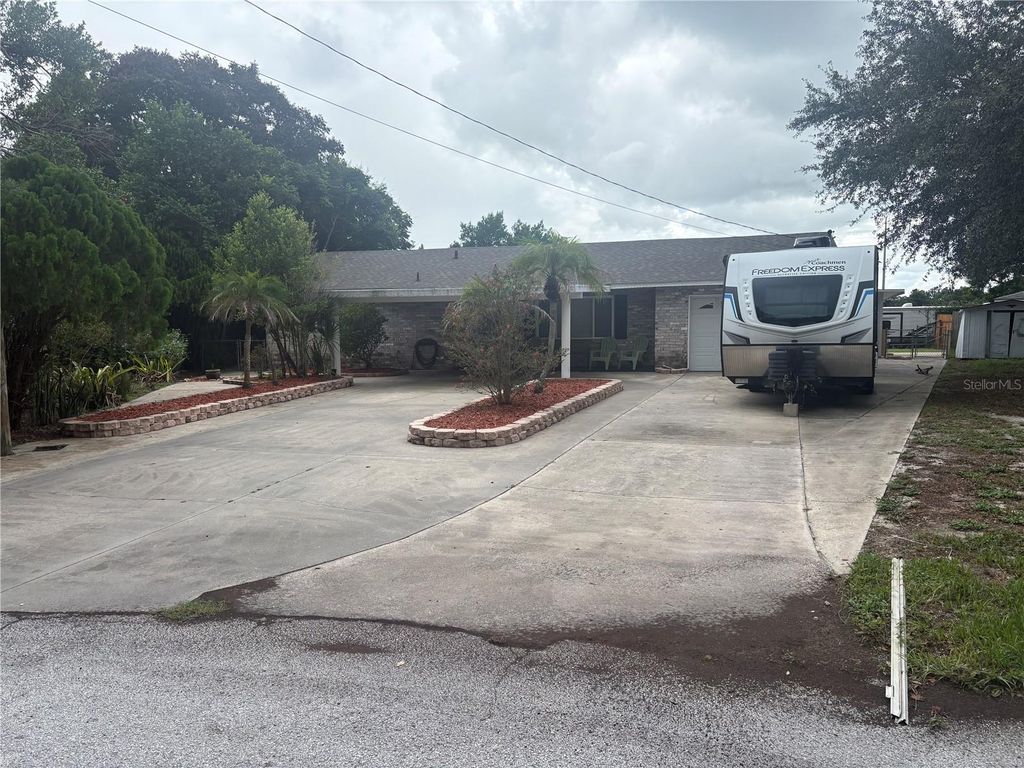 3690 DALE COURT, Mount Dora, FL 32757