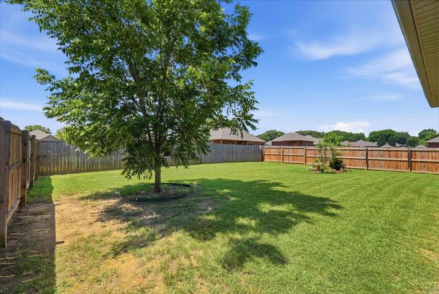 28 Oak Tree Circle, Conway, AR 72032