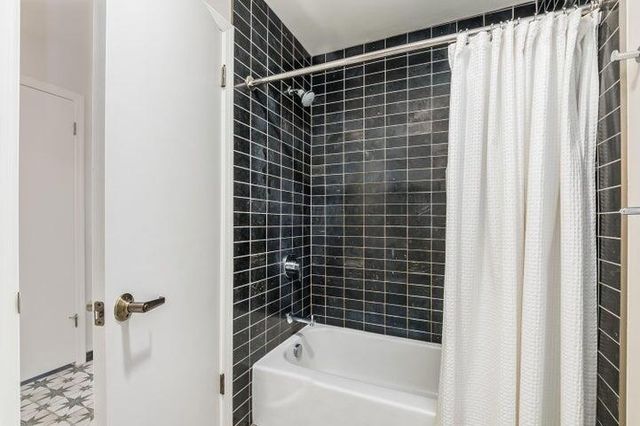 2802 Churchill Drive, 33, Columbus, OH 43221