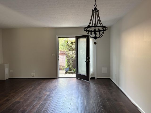 2802 Churchill Drive, 33, Columbus, OH 43221