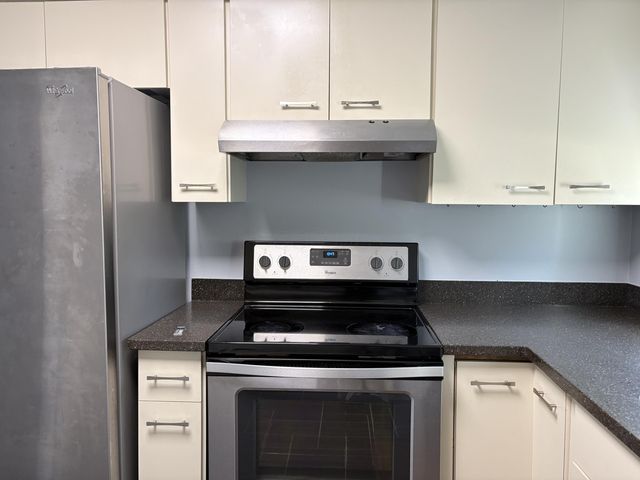 2802 Churchill Drive, 33, Columbus, OH 43221