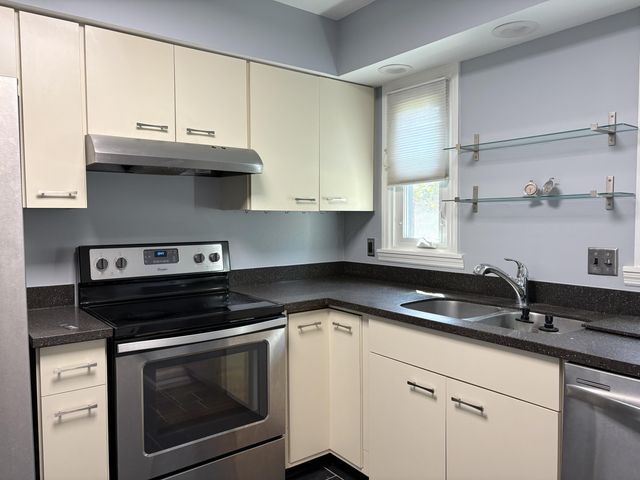 2802 Churchill Drive, 33, Columbus, OH 43221