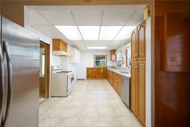 758 N Mansfield, Los Angeles, CA 90038