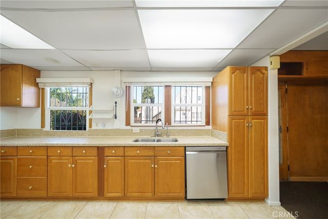 758 N Mansfield, Los Angeles, CA 90038