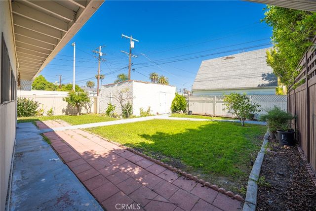 758 N Mansfield, Los Angeles, CA 90038