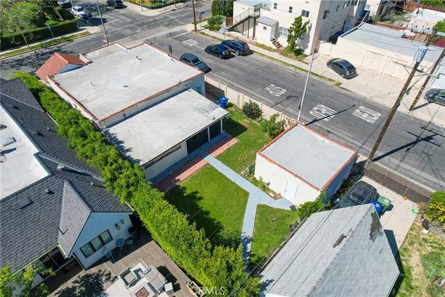 758 N Mansfield, Los Angeles, CA 90038