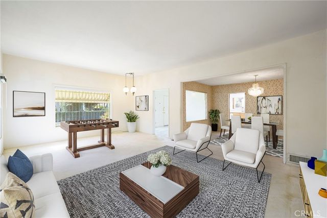 758 N Mansfield, Los Angeles, CA 90038