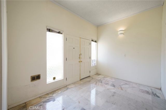 758 N Mansfield, Los Angeles, CA 90038