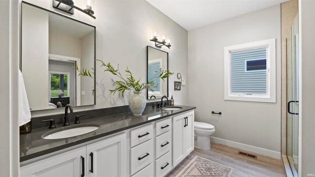 619 Grantham Passage, Fort Wayne, IN 46845