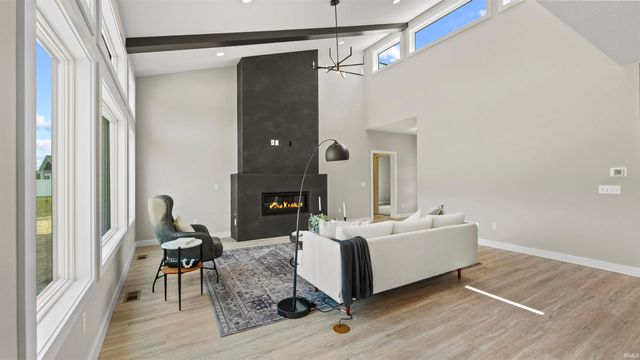 619 Grantham Passage, Fort Wayne, IN 46845