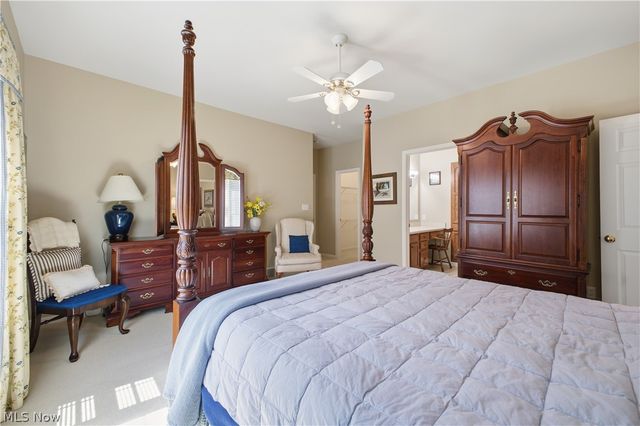 27 D Hunters Woods Drive, Canfield, OH 44406