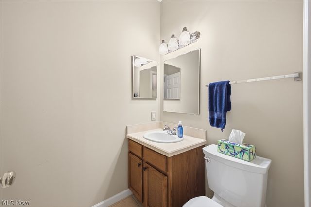 27 D Hunters Woods Drive, Canfield, OH 44406