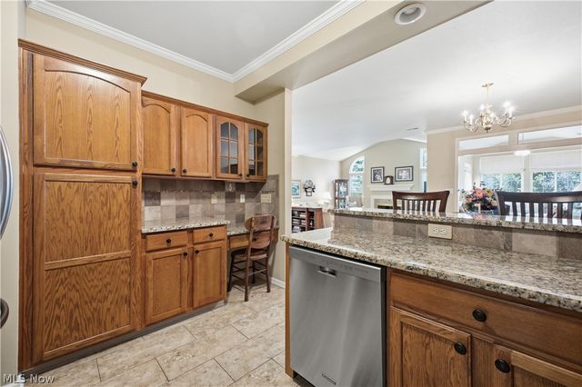 27 D Hunters Woods Drive, Canfield, OH 44406