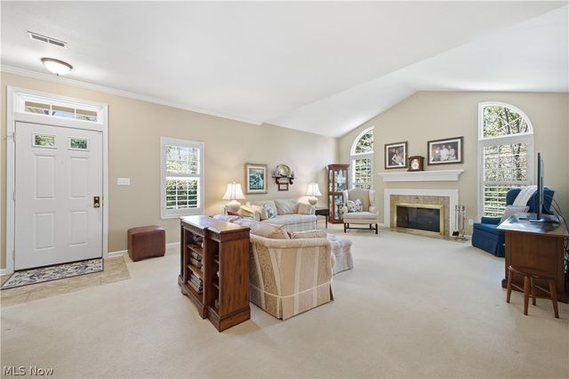 27 D Hunters Woods Drive, Canfield, OH 44406