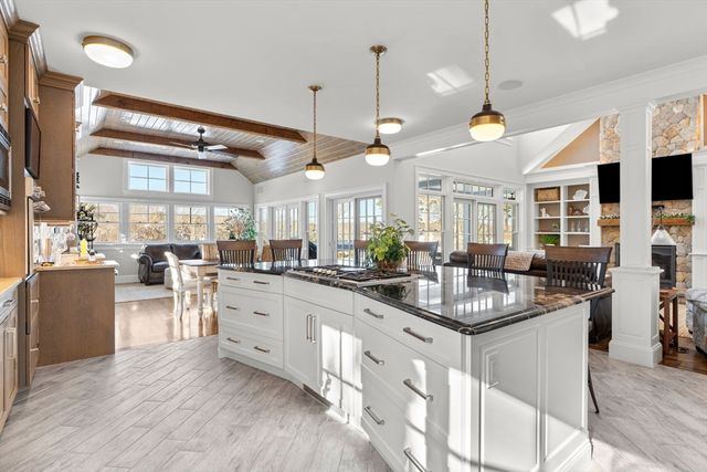 101 Greensward Rd, Mashpee, MA 02649