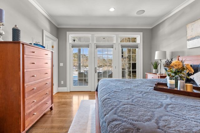 101 Greensward Rd, Mashpee, MA 02649