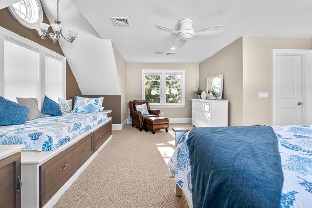 101 Greensward Rd, Mashpee, MA 02649