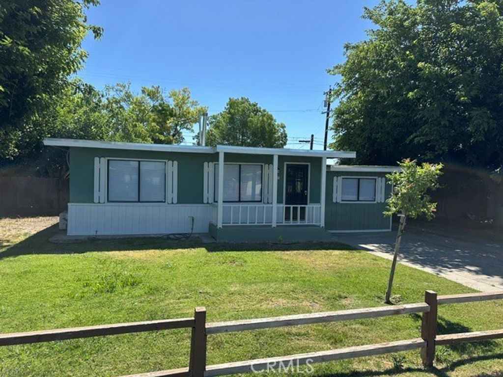 Image 2 of property listing at 2194 Meadowbrook, Merced, CA 95348