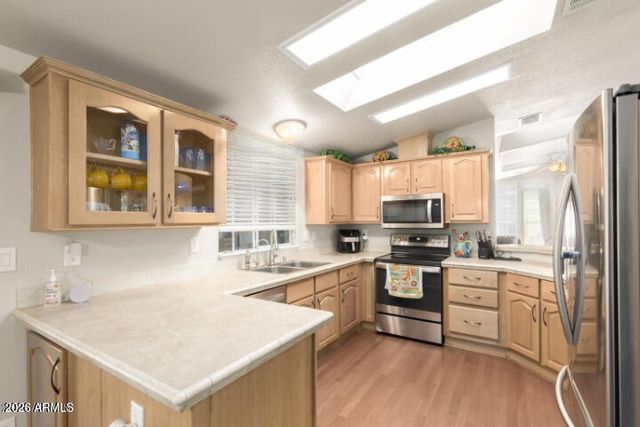 3301 S GOLDFIELD Road 4086, Apache Junction, AZ 85119
