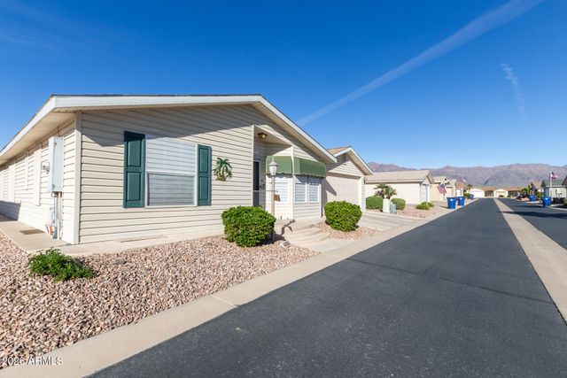 3301 S GOLDFIELD Road 4086, Apache Junction, AZ 85119