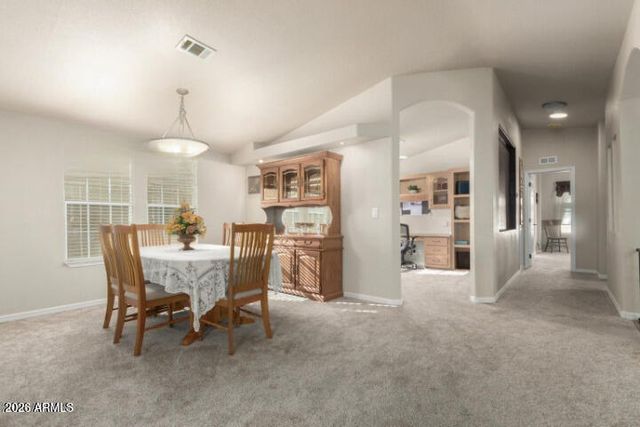 3301 S GOLDFIELD Road 4086, Apache Junction, AZ 85119
