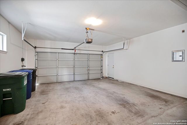 21 Greens Cliff, San Antonio, TX 78216