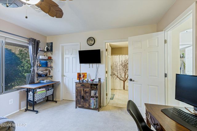 7049 W Deserama Drive, Tucson, AZ 85743