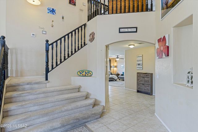 7049 W Deserama Drive, Tucson, AZ 85743