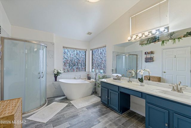 7049 W Deserama Drive, Tucson, AZ 85743
