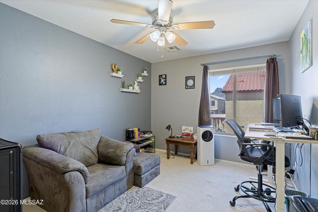 7049 W Deserama Drive, Tucson, AZ 85743