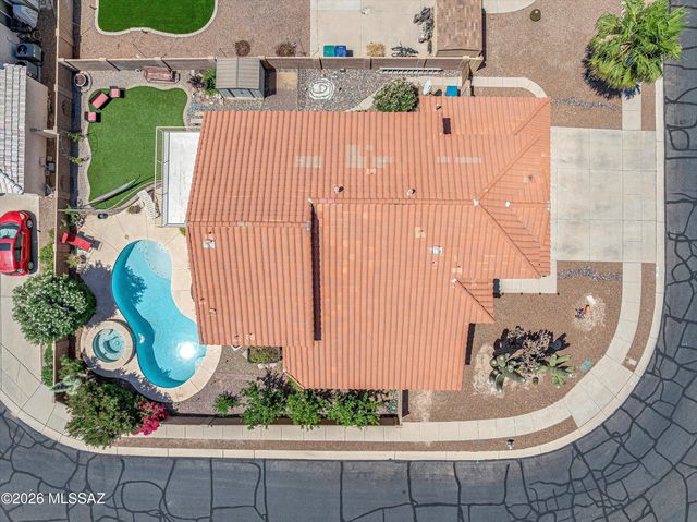 7049 W Deserama Drive, Tucson, AZ 85743