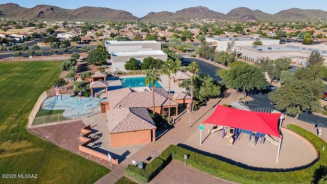 7049 W Deserama Drive, Tucson, AZ 85743
