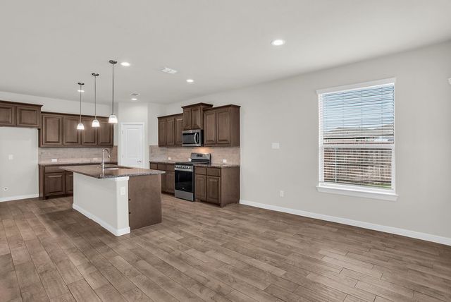 1140 Donnington Trail, Saginaw, TX 76131