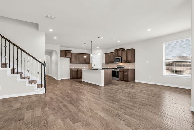 1140 Donnington Trail, Saginaw, TX 76131