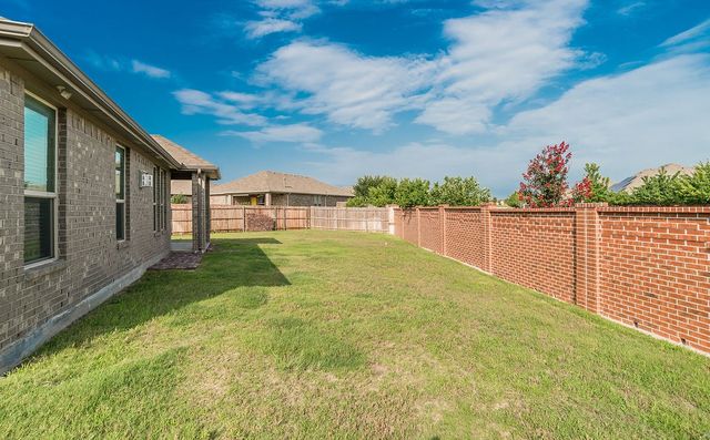 1140 Donnington Trail, Saginaw, TX 76131