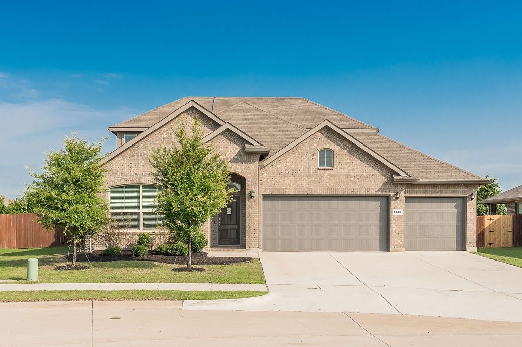 1140 Donnington Trail, Saginaw, TX 76131