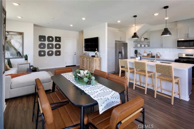 9845 Crossbay Loop 507, Jurupa Valley, CA 92509