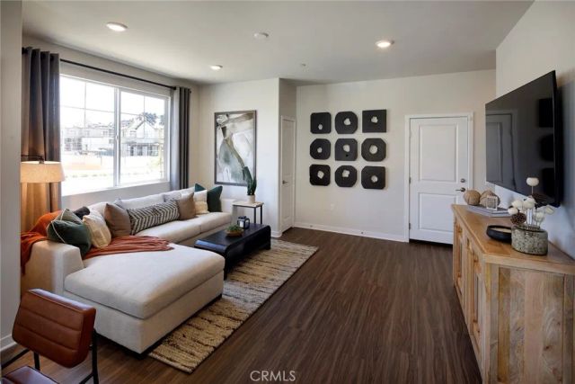 9845 Crossbay Loop 507, Jurupa Valley, CA 92509
