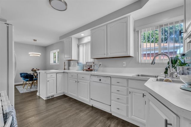 32826 Benson Drive, Westland, MI 48185